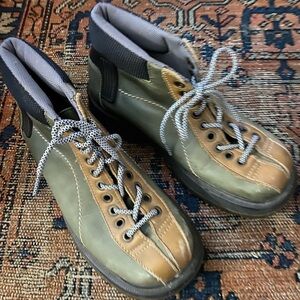 VINTAGE Dr Marten Made in England lace up hiking boots
